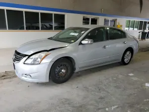 Nissan Altima BASE 2.5L 4 2012