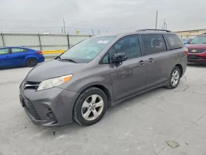 Toyota Sienna 3.5L 6 2018