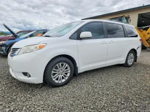 Toyota Sienna 3.5L 6 2011