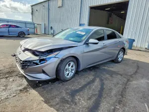 Hyundai Elantra 2.0L 4 2022