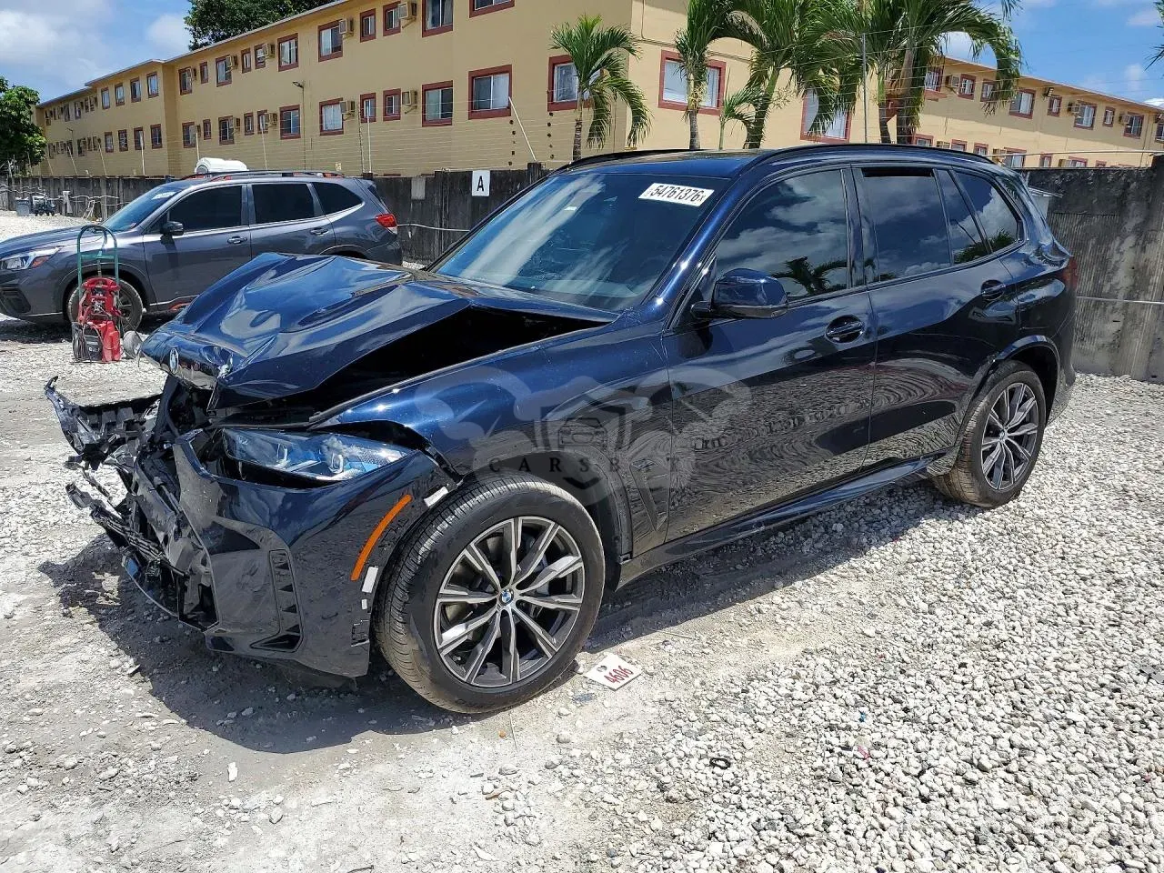 BMW X5 3.0L 6 2025