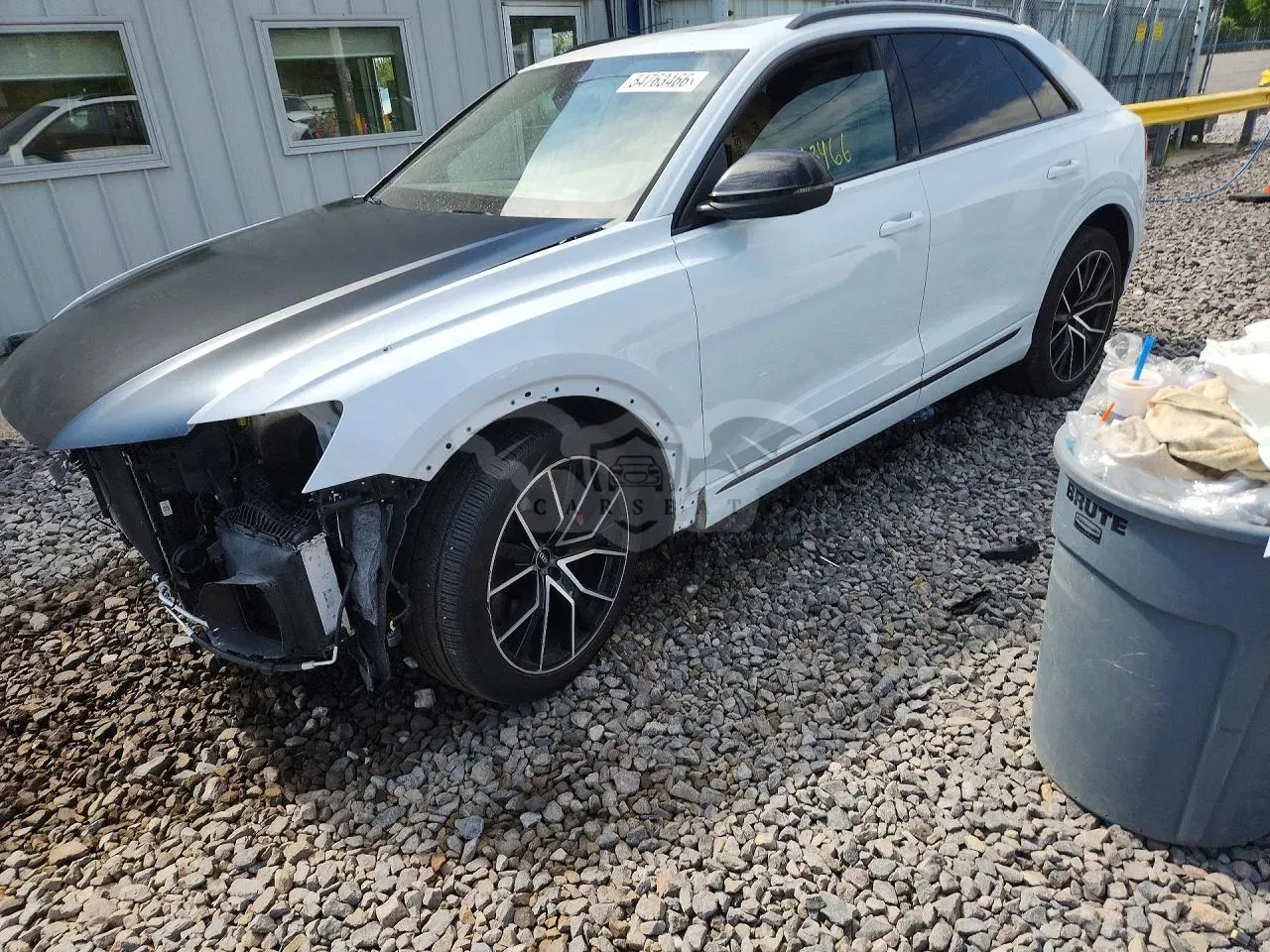 Audi SQ8 4.0L 8 2021