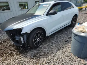 Audi SQ8 4.0L 8 2021