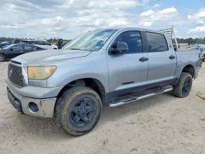 Toyota Tundra 4.6L 8 2013