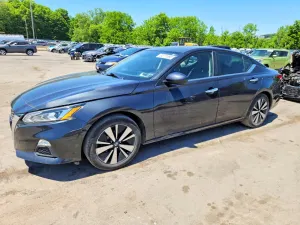 Nissan Altima 2.5L 4 2021