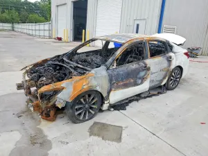 Nissan Altima 2.5L 4 2018