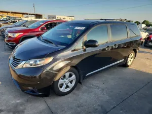 Toyota Sienna 3.5L 6 2012