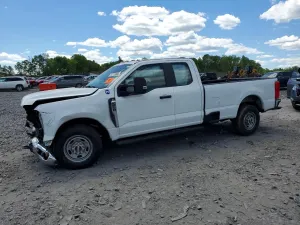 Ford F-250 6.8L 8 2024