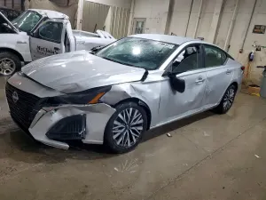 Nissan Altima 2.5L 4 2025