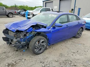 Hyundai Elantra 2.0L 4 2025