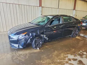 Hyundai Elantra 2.0L 4 2023