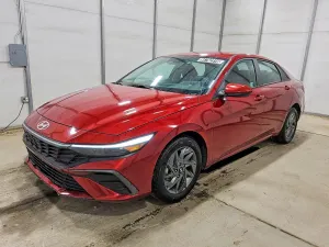 Hyundai Elantra 2.0L 4 2024
