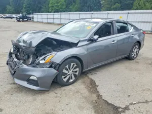 Nissan Altima 2.5L 4 2020