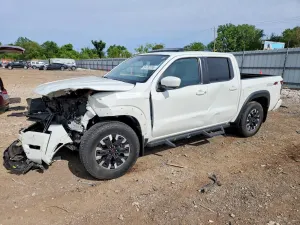 Nissan Frontier 3.8L 6 2022