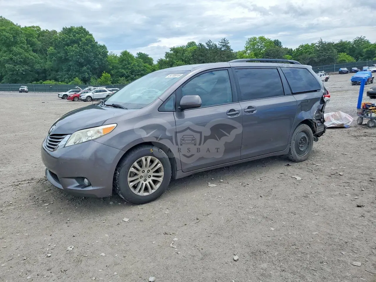 Toyota Sienna 3.5L 6 2011