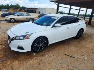 Nissan Altima 2.5L 4 2021