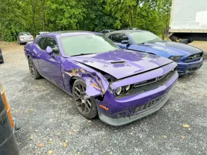 Dodge Challenger 6.4L 8 2016