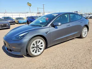 Tesla Model 3 2022