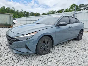 Hyundai Elantra 2.0L 4 2023