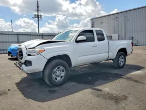 Toyota Tacoma 2.7L 4 2019