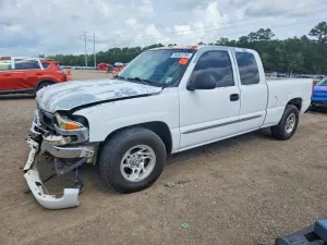 GMC Sierra 4.8L 8 2003