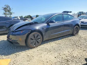 Tesla Model 3 2025