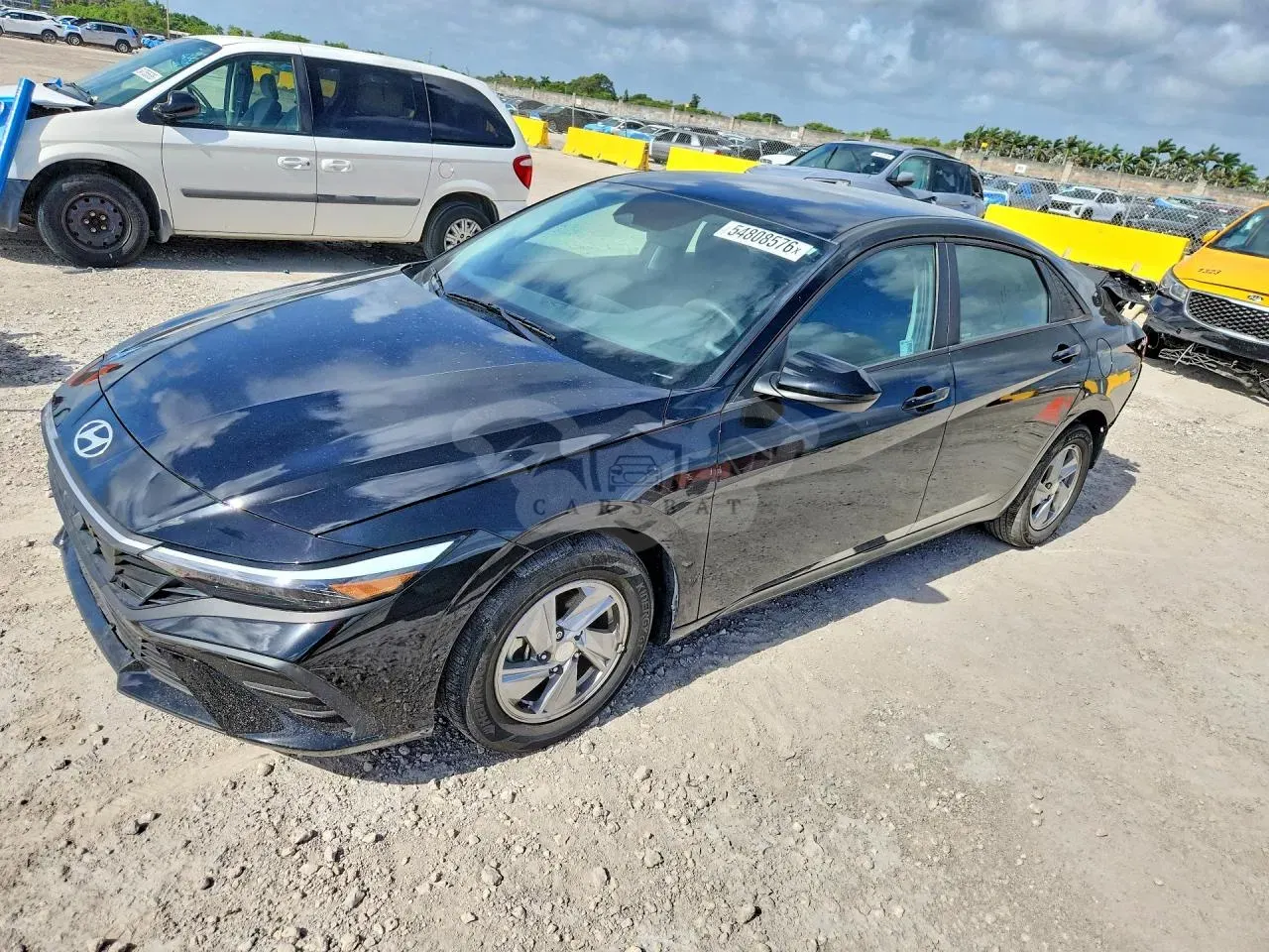 Hyundai Elantra 2025