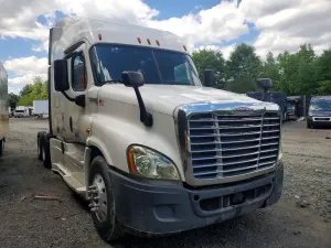 Freightliner Cascadia 12.8L 6 2015