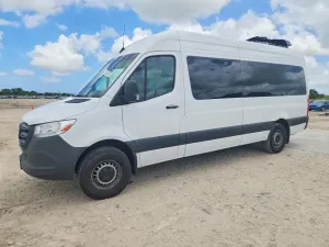 Mercedes-Benz Sprinter 2.0L 4 2025