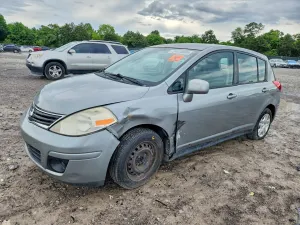 Nissan Versa 1.8L 4 2010