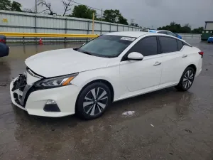 Nissan Altima 2.5L 4 2022