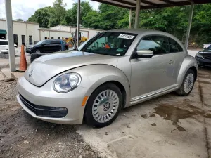 Volkswagen Beetle 2.5L 5 2013