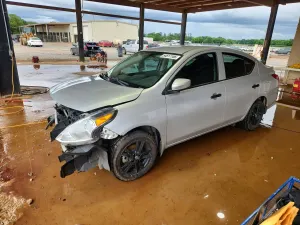 Nissan Versa 1.6L 4 2019