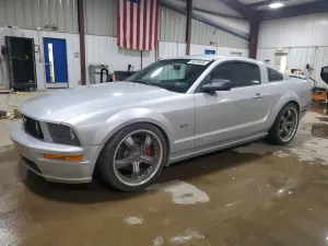 Ford Mustang 4.6L 8 2005