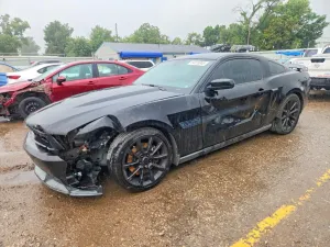 Ford Mustang 5.0L 8 2012