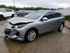 Mazda 3 2.0L 4 2012