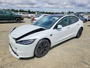 Tesla Model 3 2024