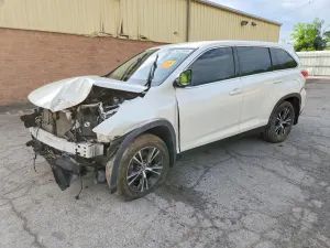 Toyota Highlander 3.5L 6 2019