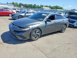 Hyundai Elantra 2.0L 4 2025