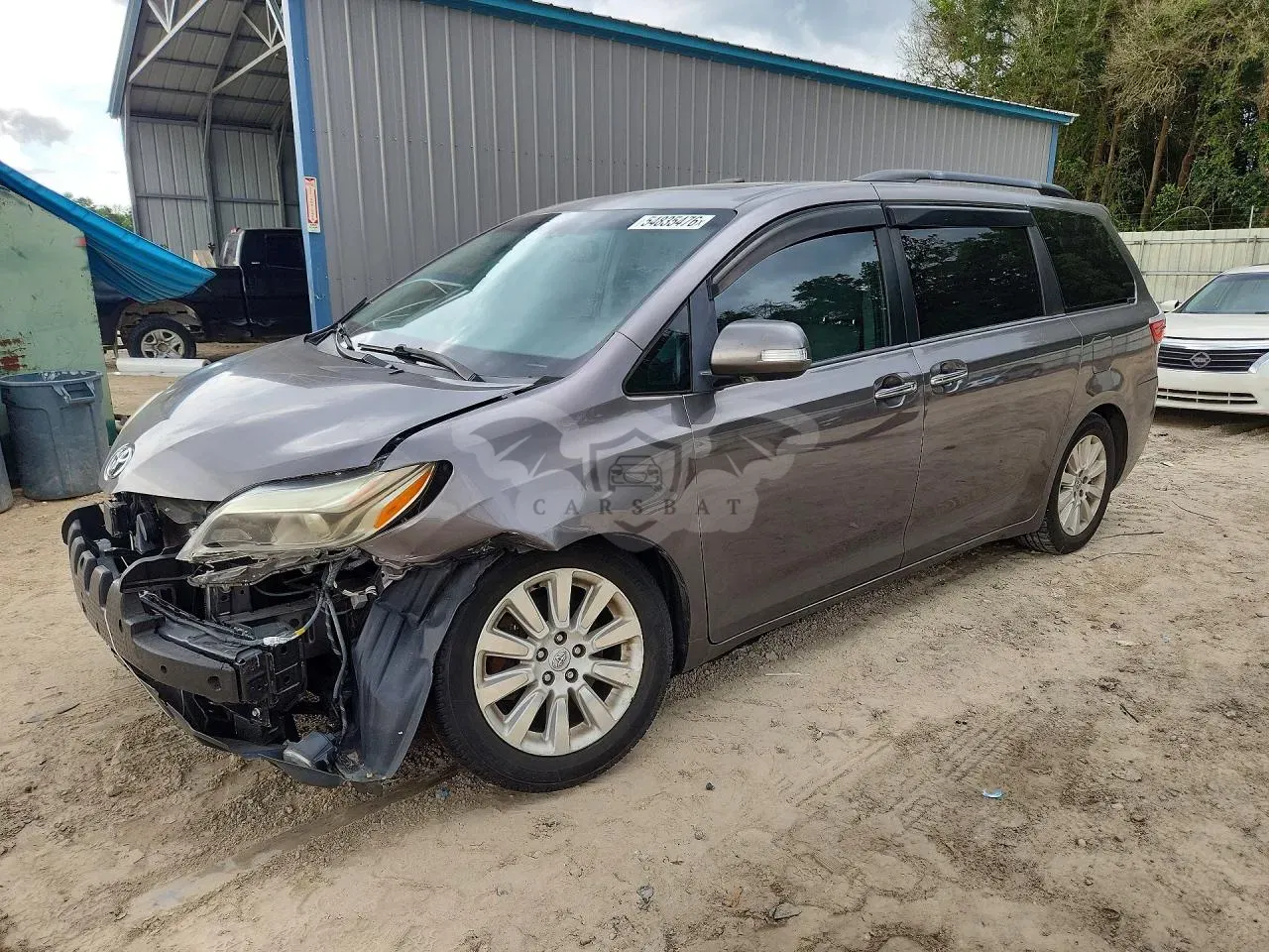 Toyota Sienna 3.5L 6 2016