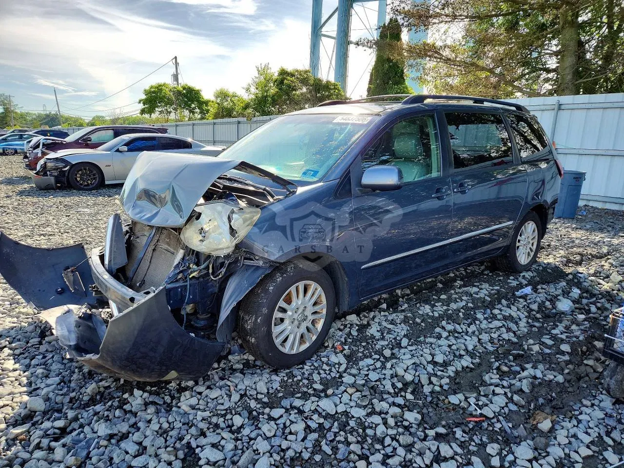 Toyota Sienna 3.5L 6 2009