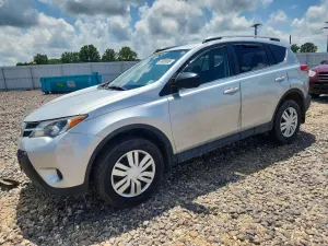 Toyota Rav4 2.5L 4 2015
