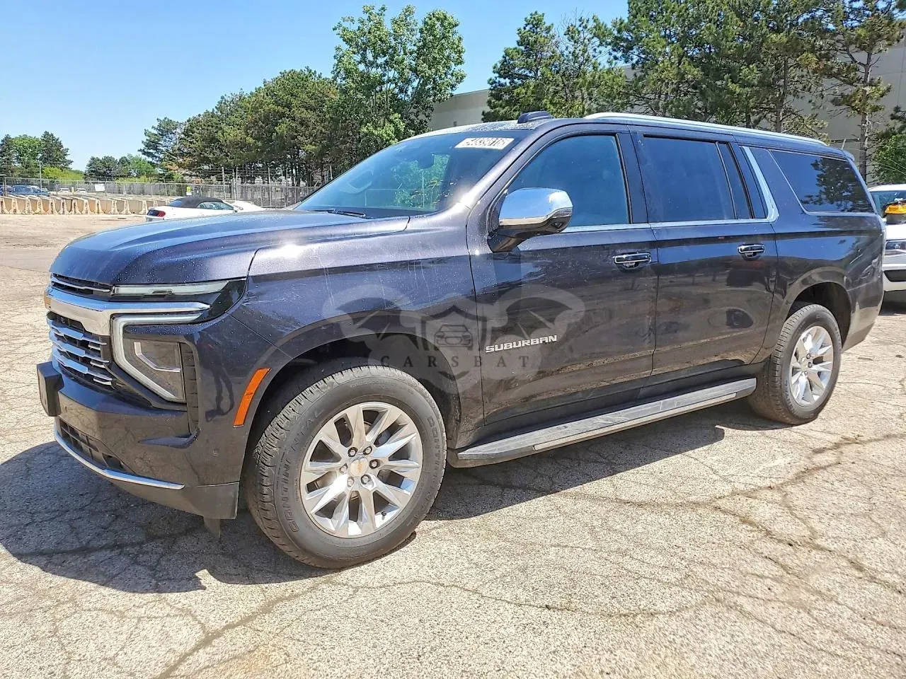 Chevrolet Suburban 5.3L 8 2026