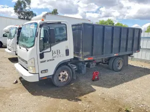 Isuzu NPR 3.0L 4 2011