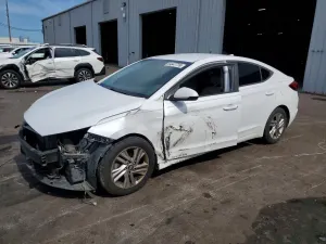 Hyundai Elantra 2.0L 4 2019
