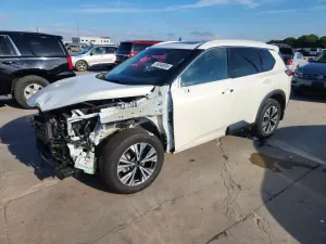 Nissan Rogue 2.5L 4 2021