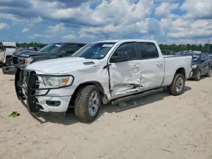 RAM 1500 5.7L 8 2021