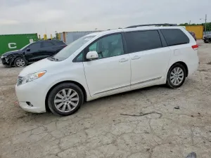 Toyota Sienna 3.5L 6 2014