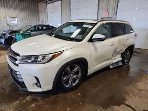 Toyota Highlander 3.5L 6 2017