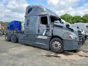 Freightliner Cascadia 14.8L 6 2023